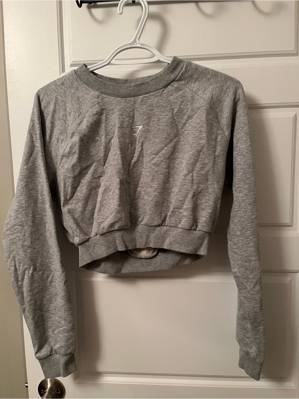 Gymshark Light Gray Cropped Crew Sweatshirt - Women's